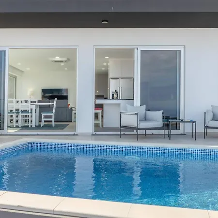 Oceano Sereno By Galmi Ponta do Sol (Madeira)