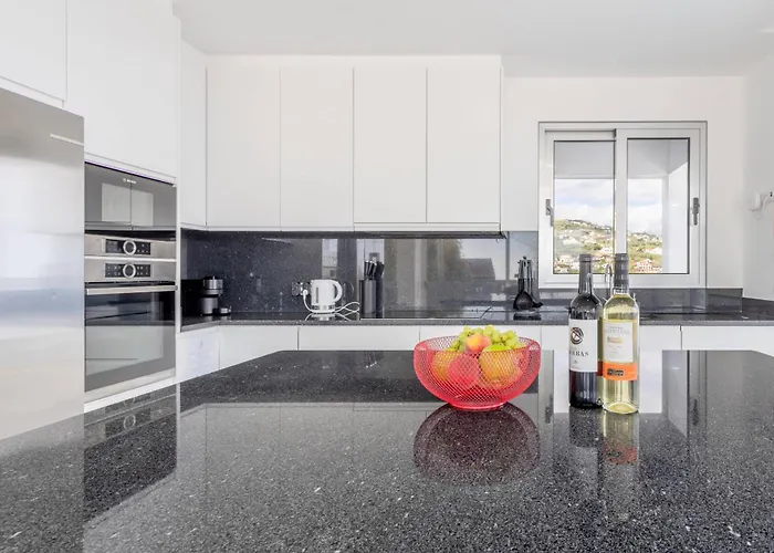 Oceano Sereno By Galmi Ponta do Sol (Madeira)