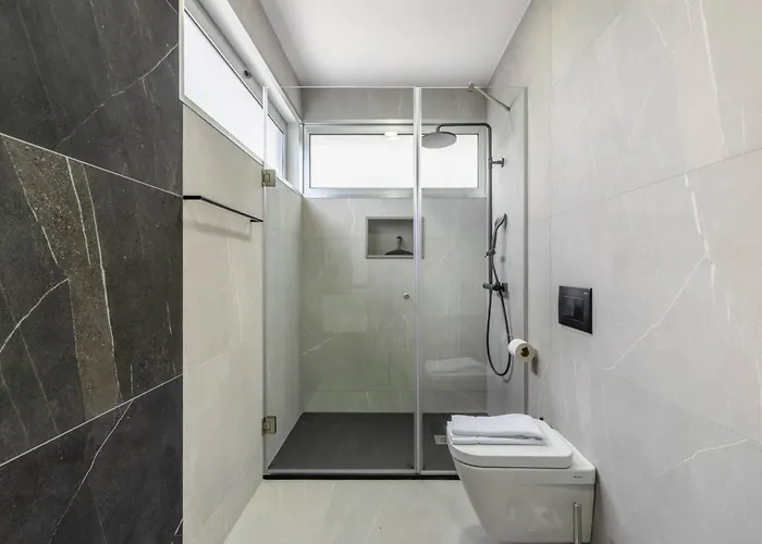 Oceano Sereno By Galmi Ponta do Sol (Madeira)